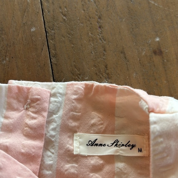 Anne Shirley Boutique Pink and White Striped texture Short Romper - Picture 5 of 6